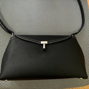 Toteme Shoulder Bag Black